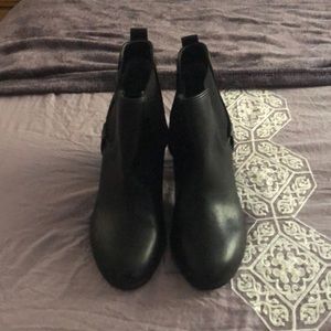 Carlos Santana booties 9 1/2